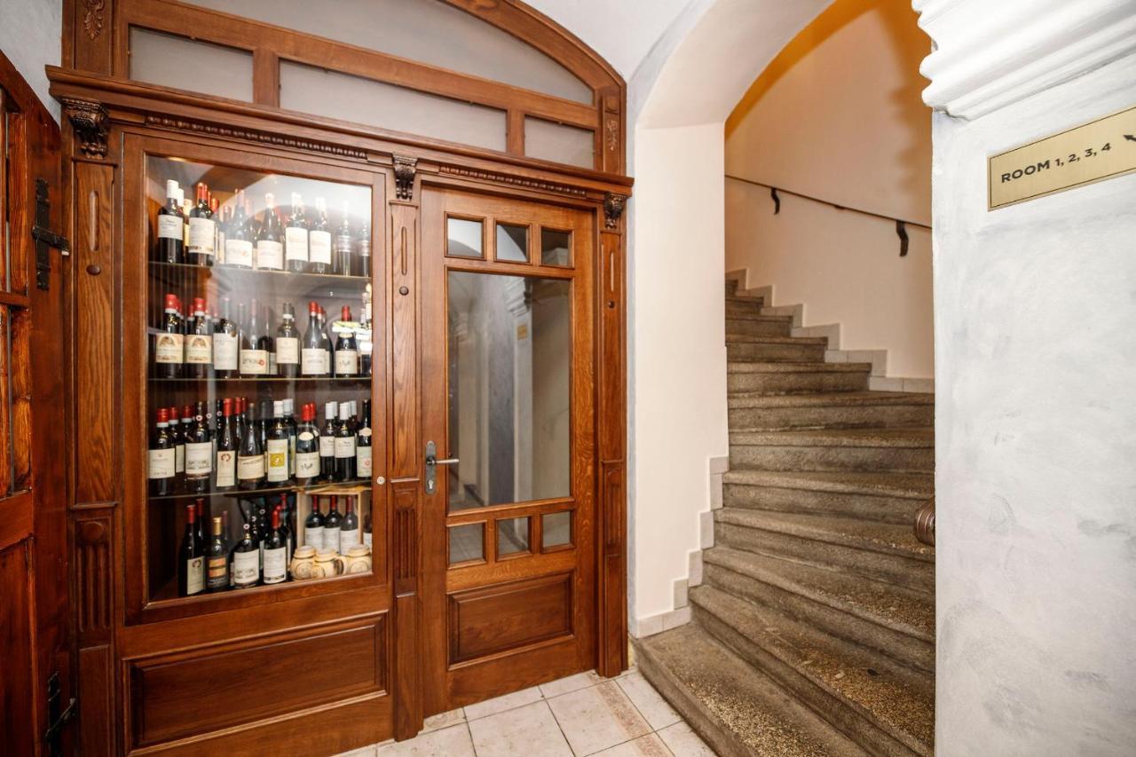 Pension & Restaurant Atmosfera Локет Экстерьер фото